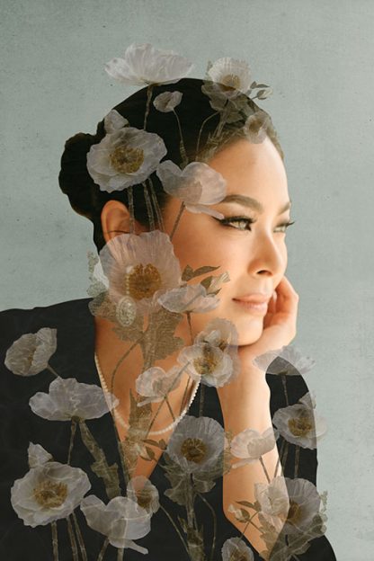 Miss Universe 2016 Maxine Medina with translucent flowers art